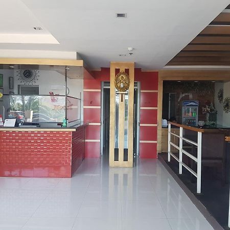 Villa Rosita Hotel Naga  Exteriör bild
