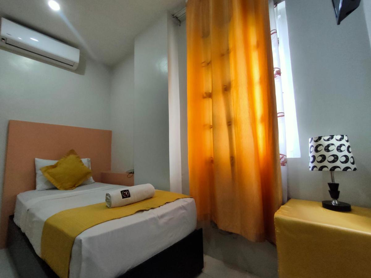 Villa Rosita Hotel Naga  Exteriör bild
