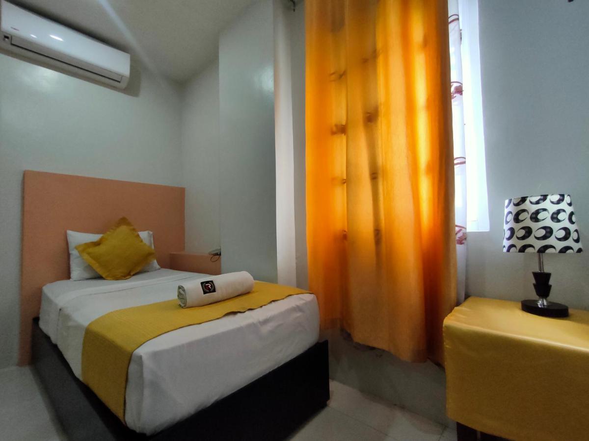 Villa Rosita Hotel Naga  Exteriör bild