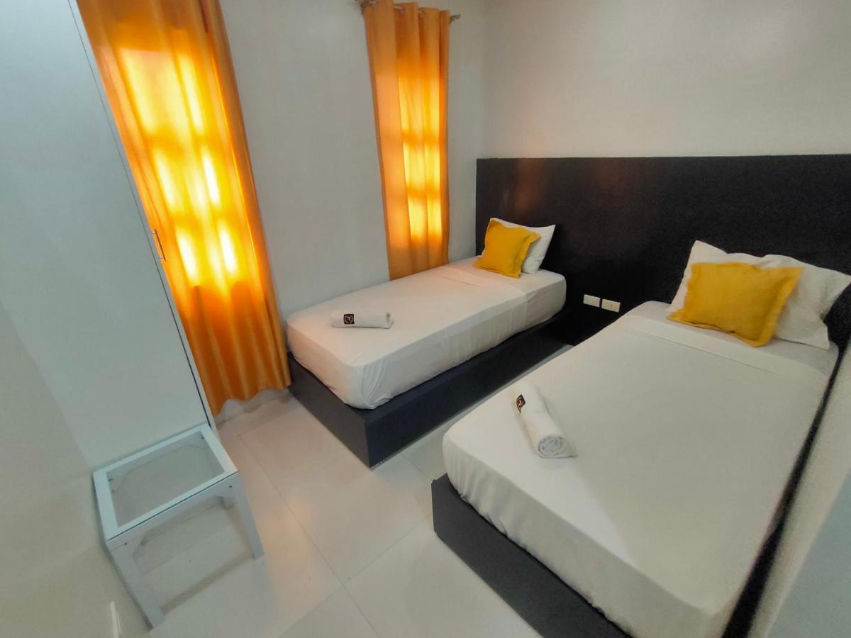 Villa Rosita Hotel Naga  Exteriör bild