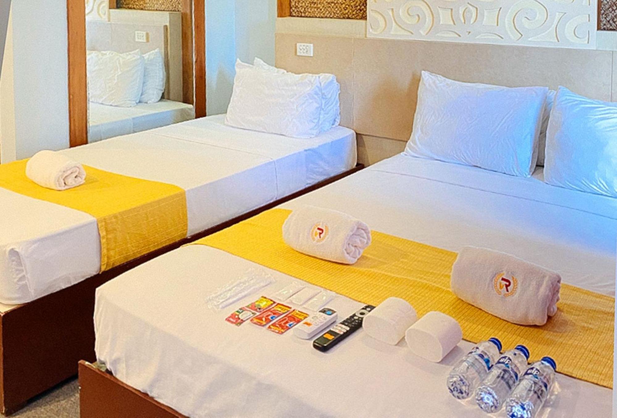 Villa Rosita Hotel Naga  Exteriör bild